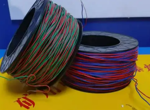 滦平放炮线的主要材质有哪些？不同材质的适用场景有何区别？
