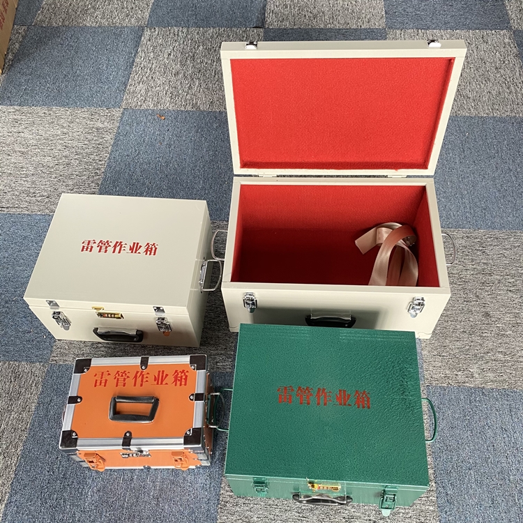 滦平爆破工程作业箱如何选择？玻璃钢与传统材质的全面对比
